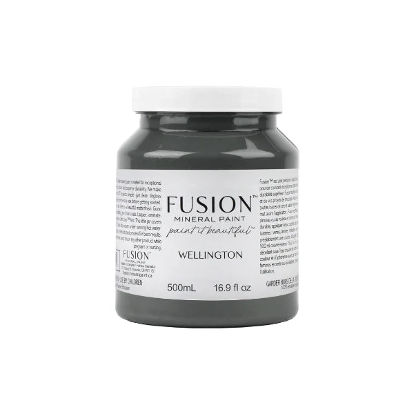 Fusion Mineral Paint - Wellington - The 3 Painted Pugs